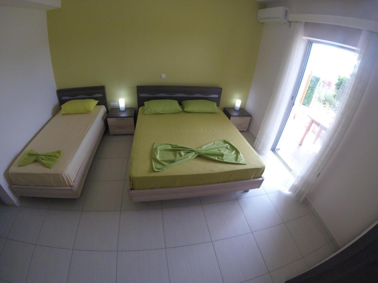 Riviera 3* Himare